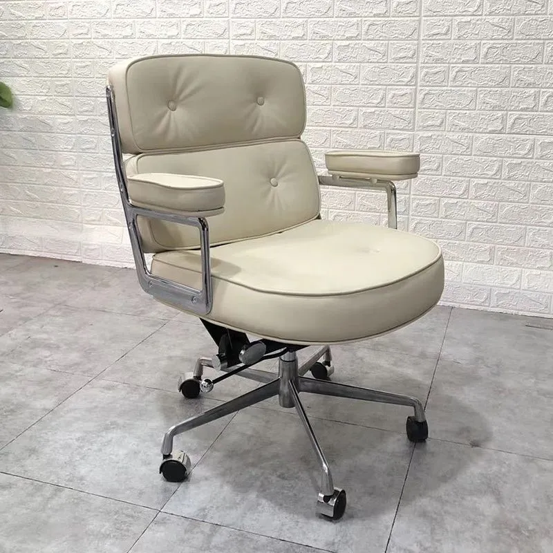 27,16" L x 25,98" L x 36,22" Poltrona vera pelle con ruote per camera da letto Clearhalo