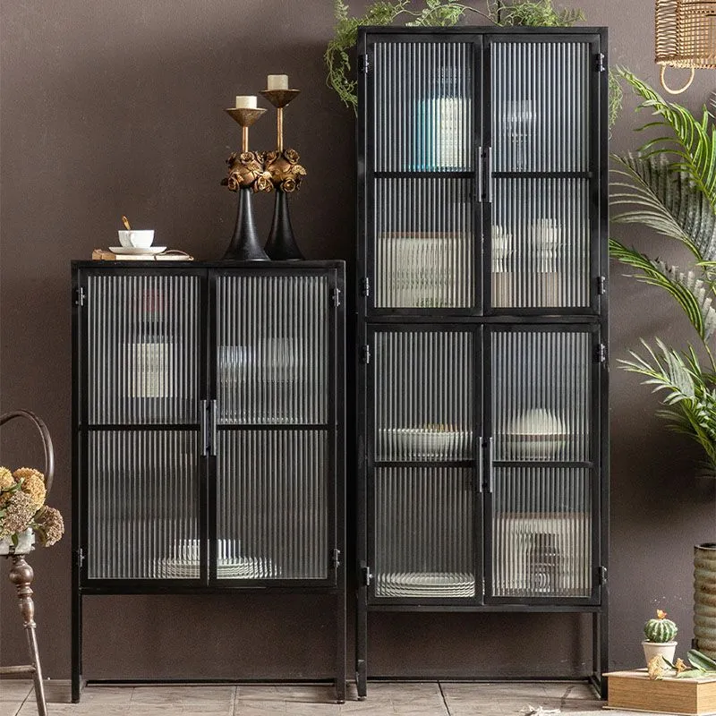 Credenza buffet metallo con ante vetro stile moderno per la casa Clearhalo