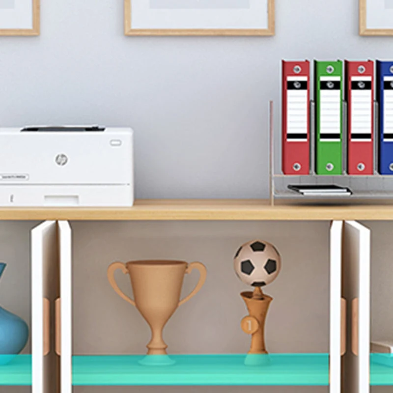 Credenza moderna con ripiani regolabili derivati del legno e ante Clearhalo
