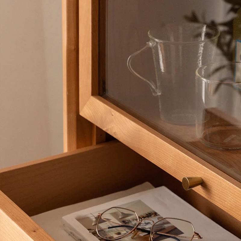 Credenza portaoggetti legno massello stile nordico con anta vetro e cassetti Clearhalo