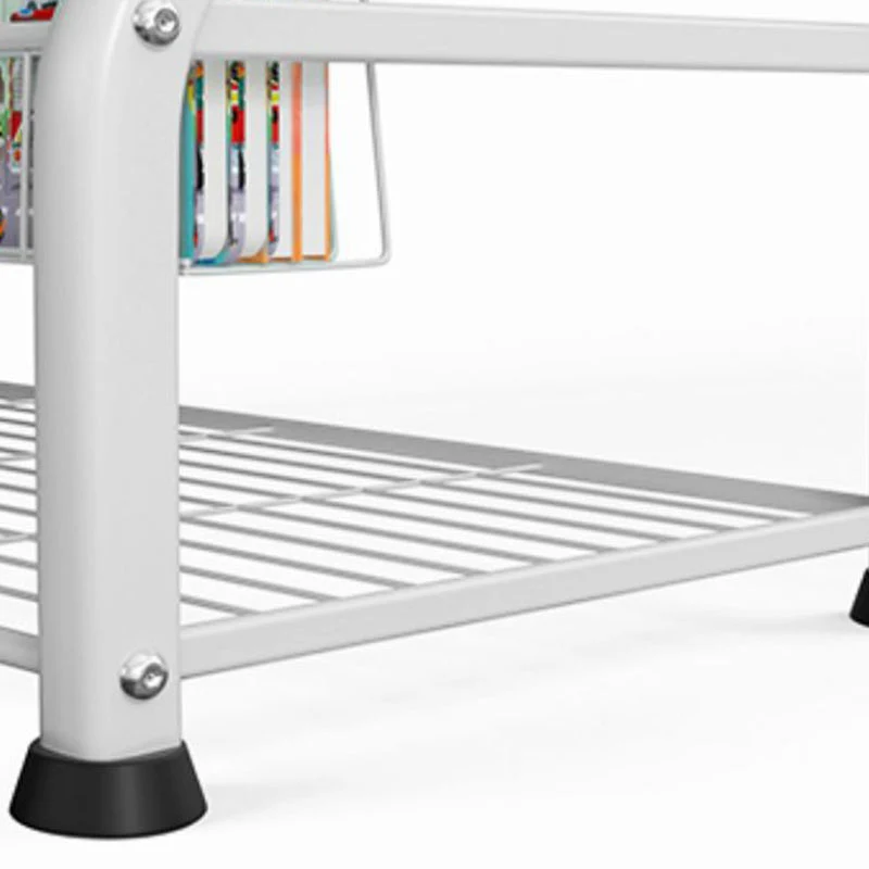 Libreria con schienale chiuso metallo, ripiani standard inclusi. Libreria per sala studio Clearhalo