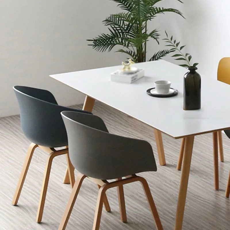 Poltrona da cucina plastica per sala da pranzo stile moderno con gambe legno Clearhalo
