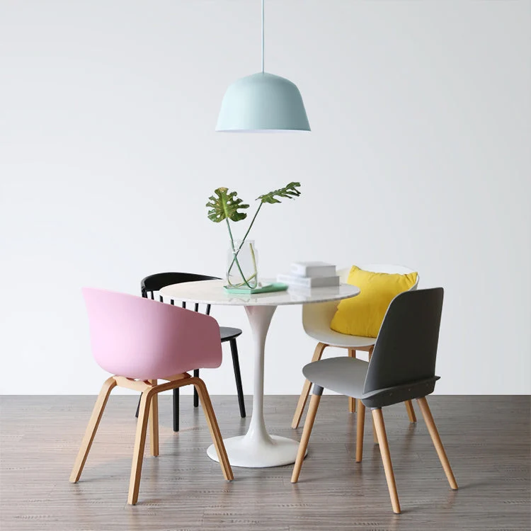 Poltrona da cucina plastica per sala da pranzo stile moderno con gambe legno Clearhalo