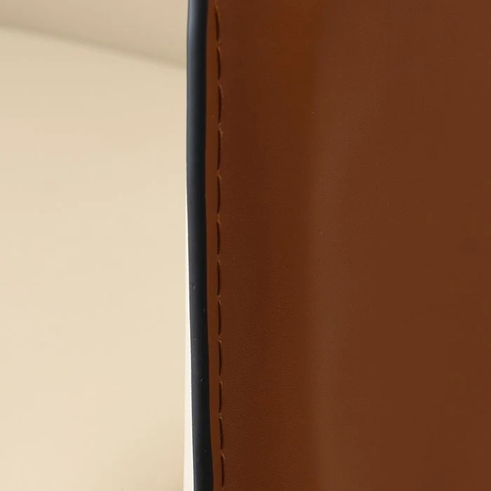 Poltrona imbottita Poltrona da pranzo moderna per interni ecopelle con struttura metallo Clearhalo
