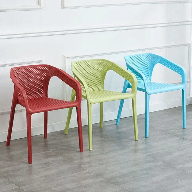Poltrona plastica per sala da pranzo, cucina scandinava, con schienale massiccio Clearhalo