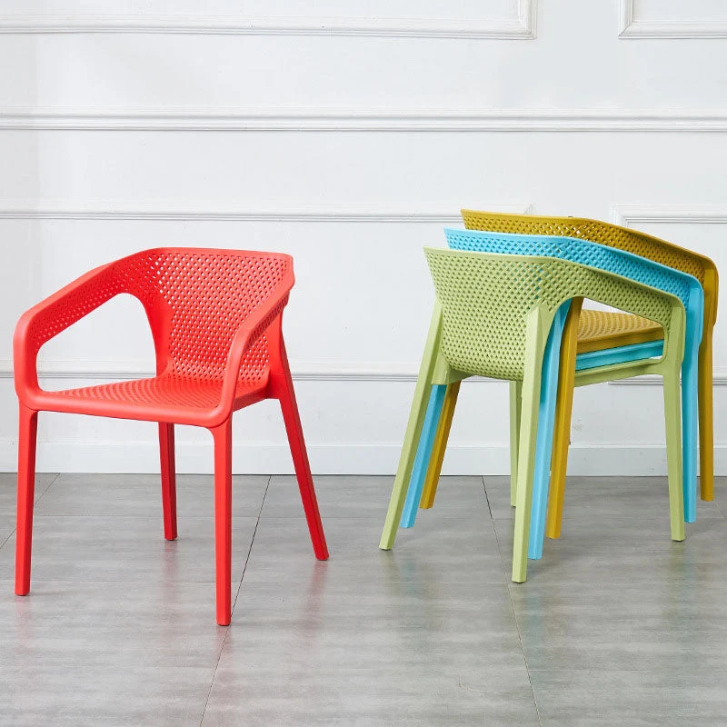 Poltrona plastica per sala da pranzo, cucina scandinava, con schienale massiccio Clearhalo