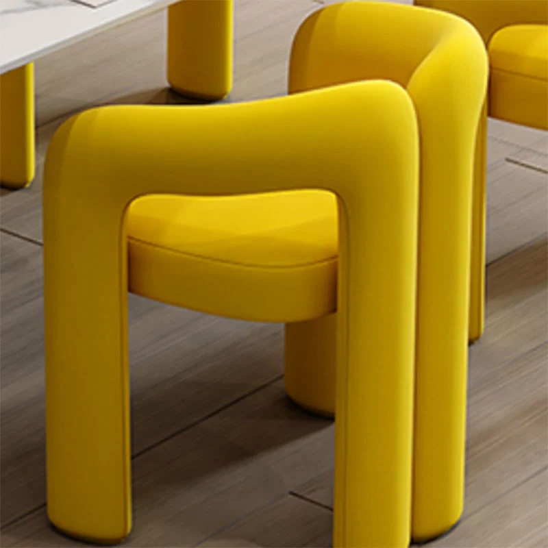 Poltrona da pranzo imbottita stile moderno Poltrona da pranzo con schienale aperto Clearhalo