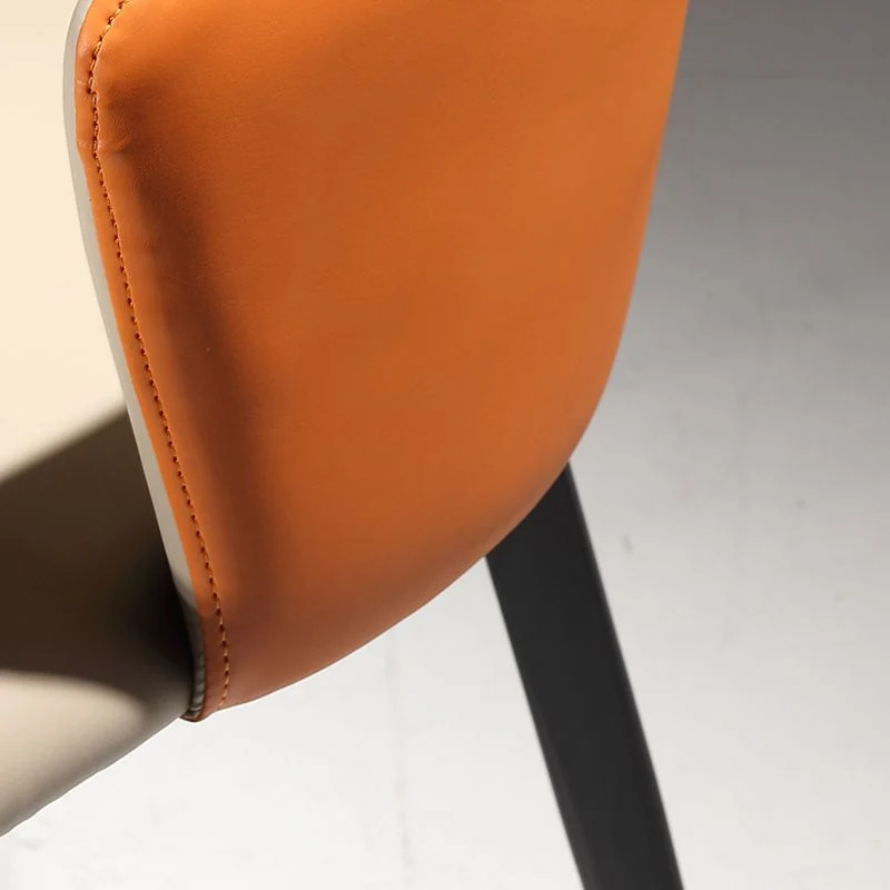Poltrona da pranzo industriale per interni con poltrona imbottita ecopelle con gambe metallo Clearhalo