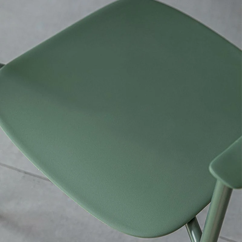 Poltrona da pranzo moderna per interni ed esterni Poltrona plastica con gambe metallo Clearhalo
