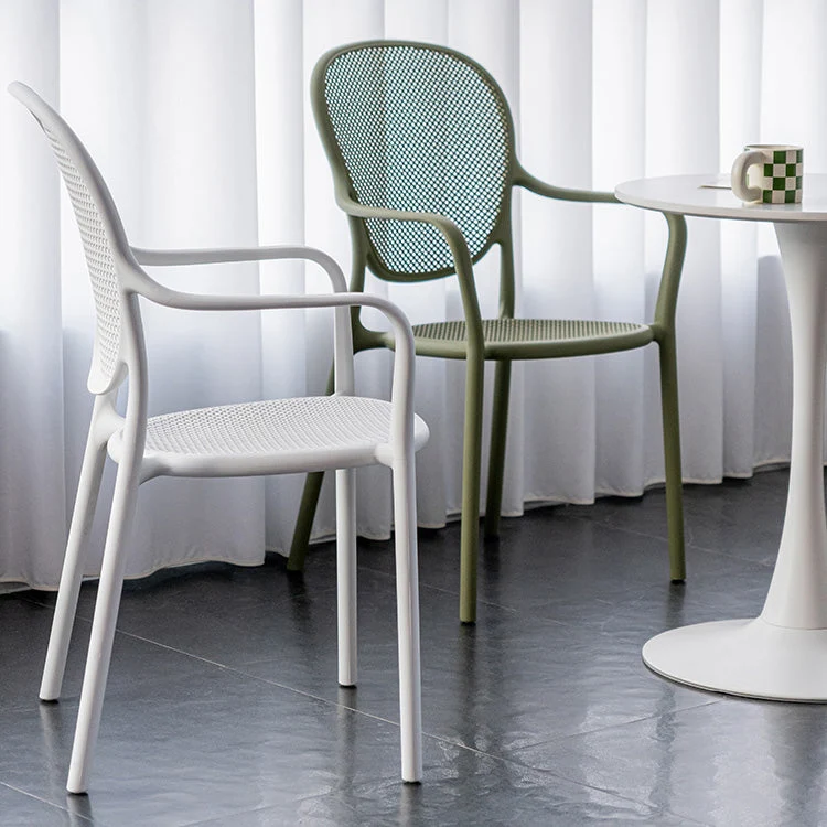 Poltrona da pranzo moderna plastica King Louis con schienale laterale Clearhalo