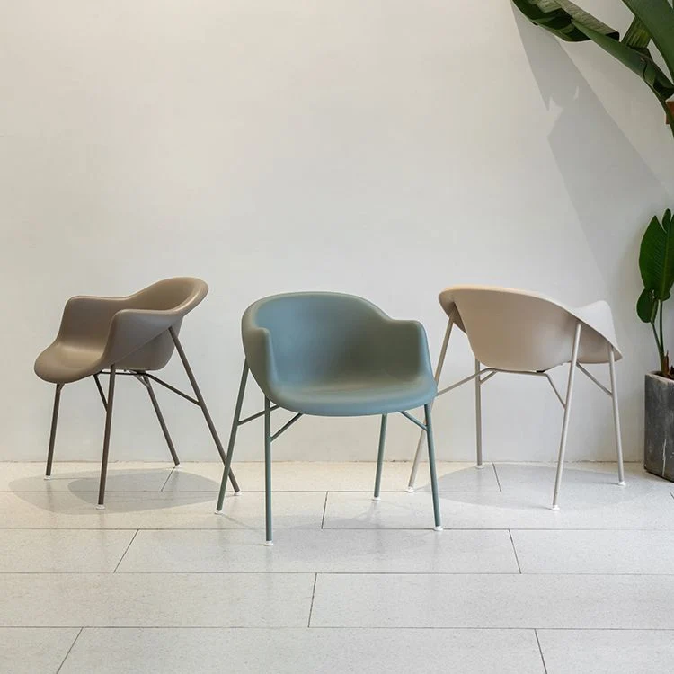 Poltrona da pranzo plastica stile scandinavo, sedia laterale singola con schienale massiccio per uso domestico Clearhalo