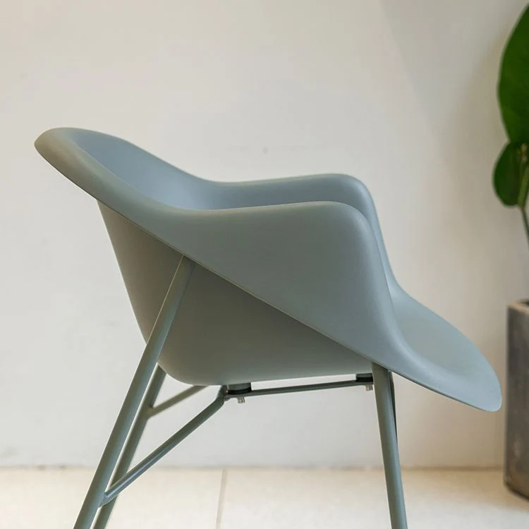 Poltrona da pranzo plastica stile scandinavo, sedia laterale singola con schienale massiccio per uso domestico Clearhalo