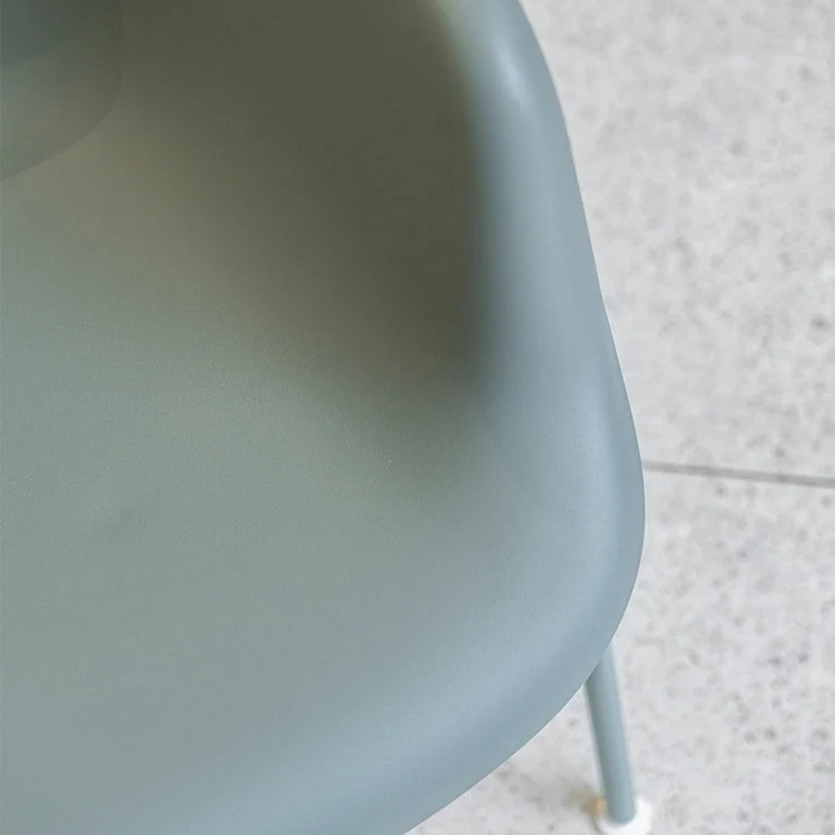 Poltrona da pranzo plastica stile scandinavo, sedia laterale singola con schienale massiccio per uso domestico Clearhalo