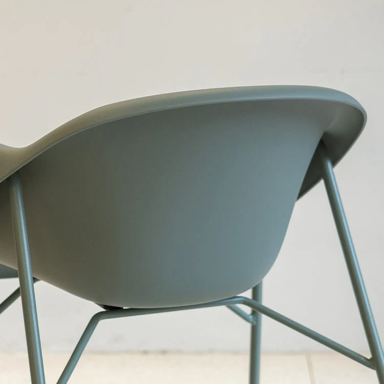 Poltrona da pranzo plastica stile scandinavo, sedia laterale singola con schienale massiccio per uso domestico Clearhalo