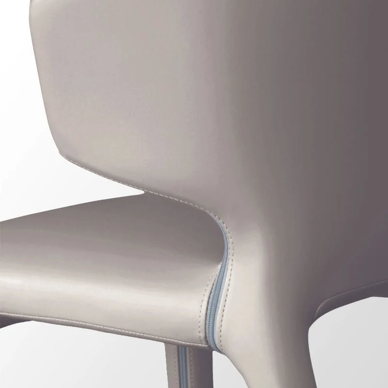 Poltrona da pranzo singola stile designer con braccioli pelle con finitura opaca Wingback Clearhalo