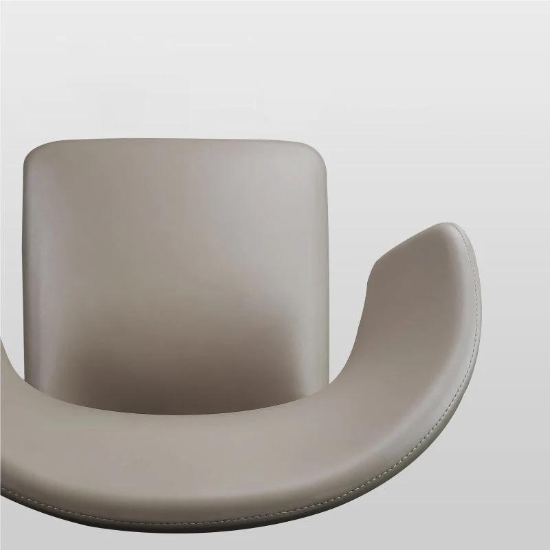 Poltrona da pranzo singola stile designer con braccioli pelle con finitura opaca Wingback Clearhalo