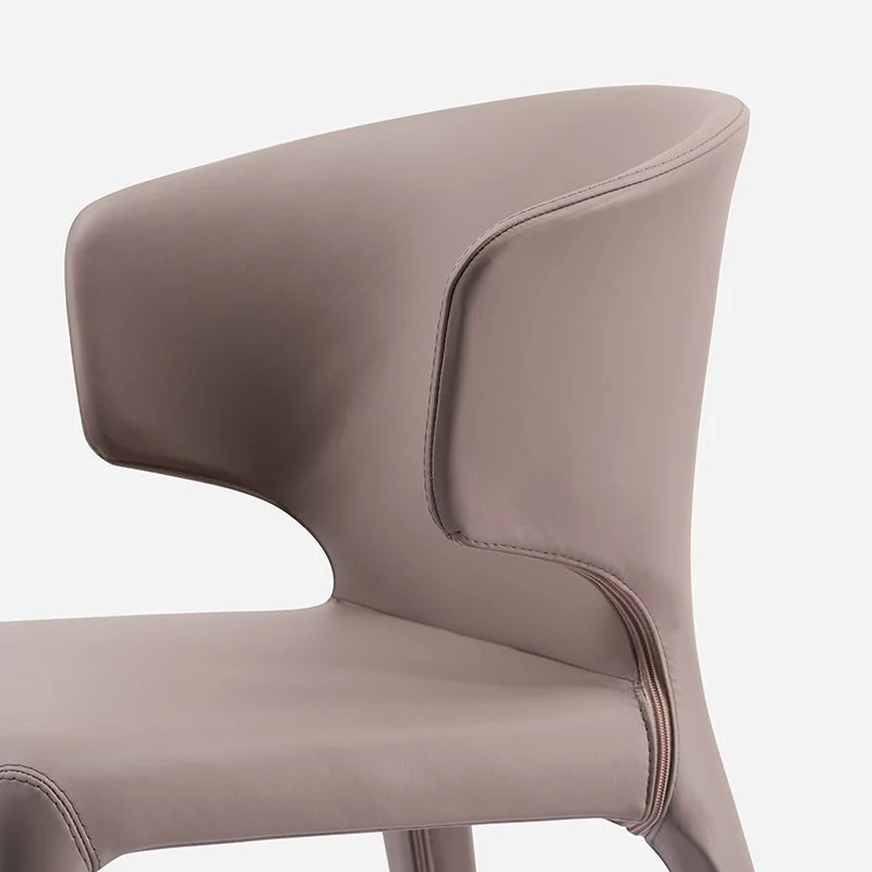 Poltrona da pranzo stile designer con finitura opaca, sedia da pranzo con schienale alare (set di 2) Clearhalo