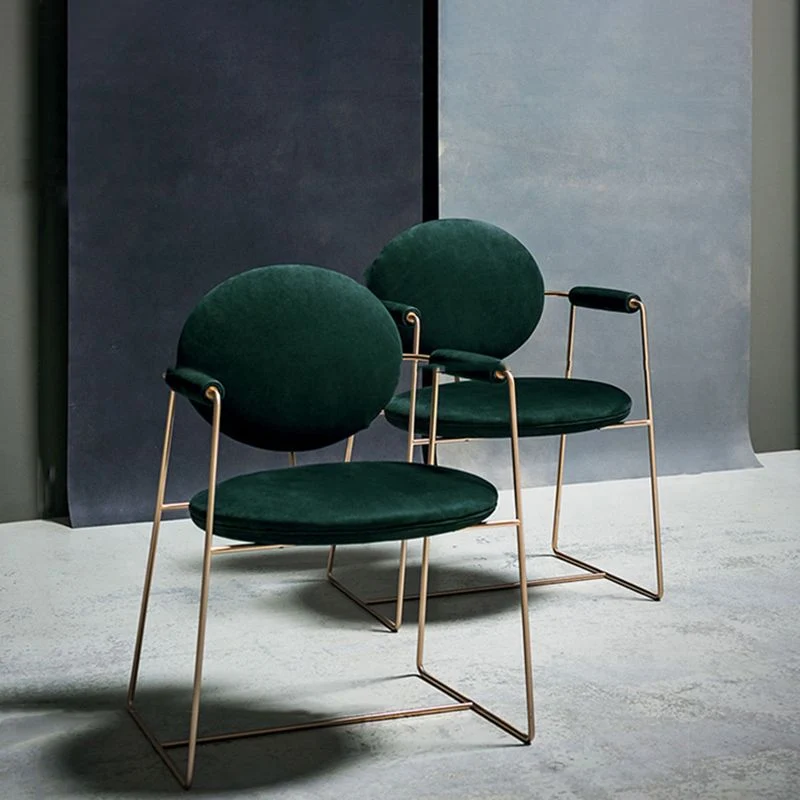 Poltrona da pranzo stile moderno con schienale aperto e base metallo per sala da pranzo Clearhalo
