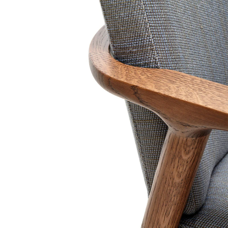 Poltrona da sala da pranzo imbottita con schienale massiccio per interni stile tradizionale Clearhalo