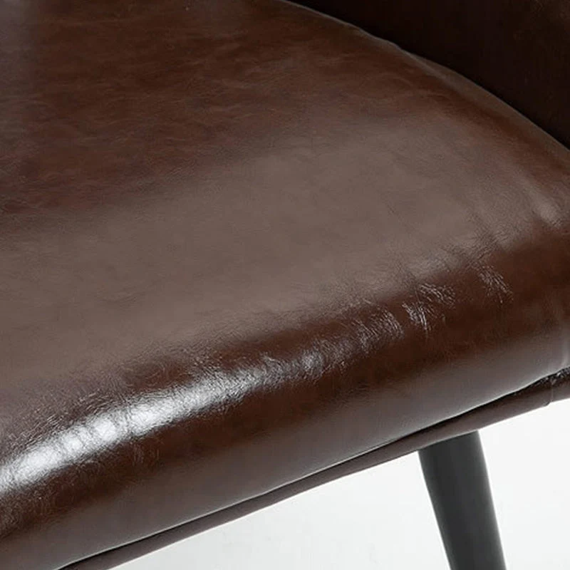 Poltroncina larga 24,8" cuoio rigenerato con quattro gambe base e braccioli svasati Clearhalo