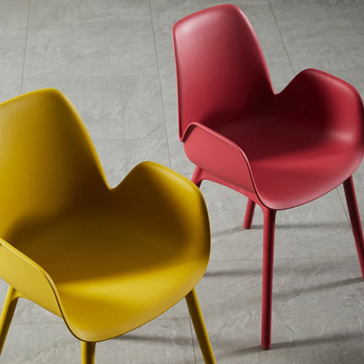 Poltroncina moderna plastica Parsons Chair con finitura opaca per cucina Clearhalo