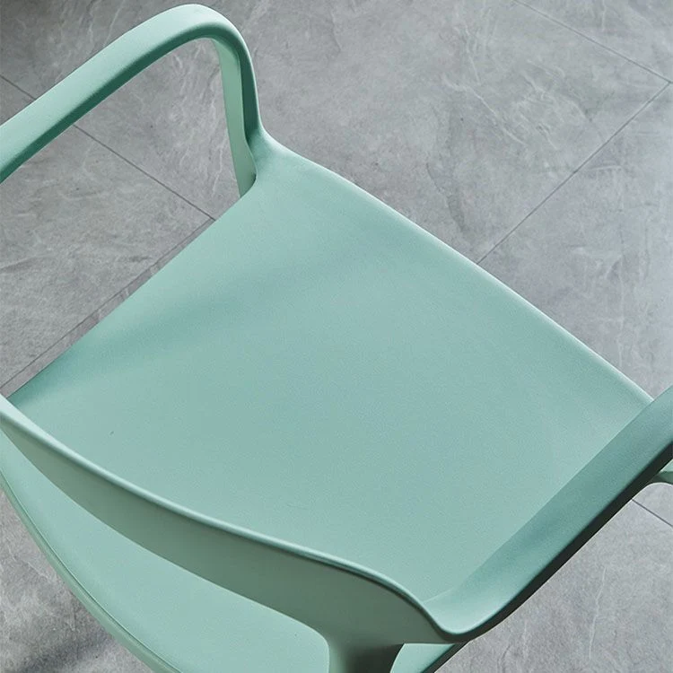 Poltroncina plastica per sala da pranzo, cucina scandinava, con schienale aperto Clearhalo