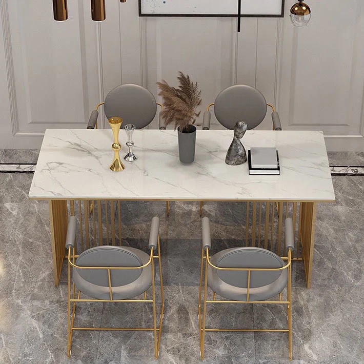 Poltroncina da pranzo con gambe dorate. Sedia imbottita per sala da pranzo glamour Clearhalo