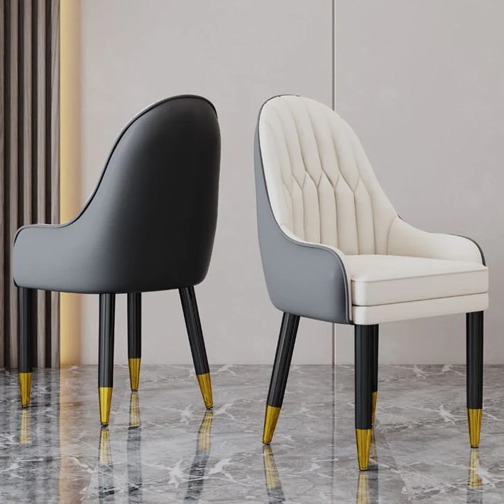 Poltroncina scandinava per la casa. Sedia da sala da pranzo legno con schienale imbottito Parsons Clearhalo