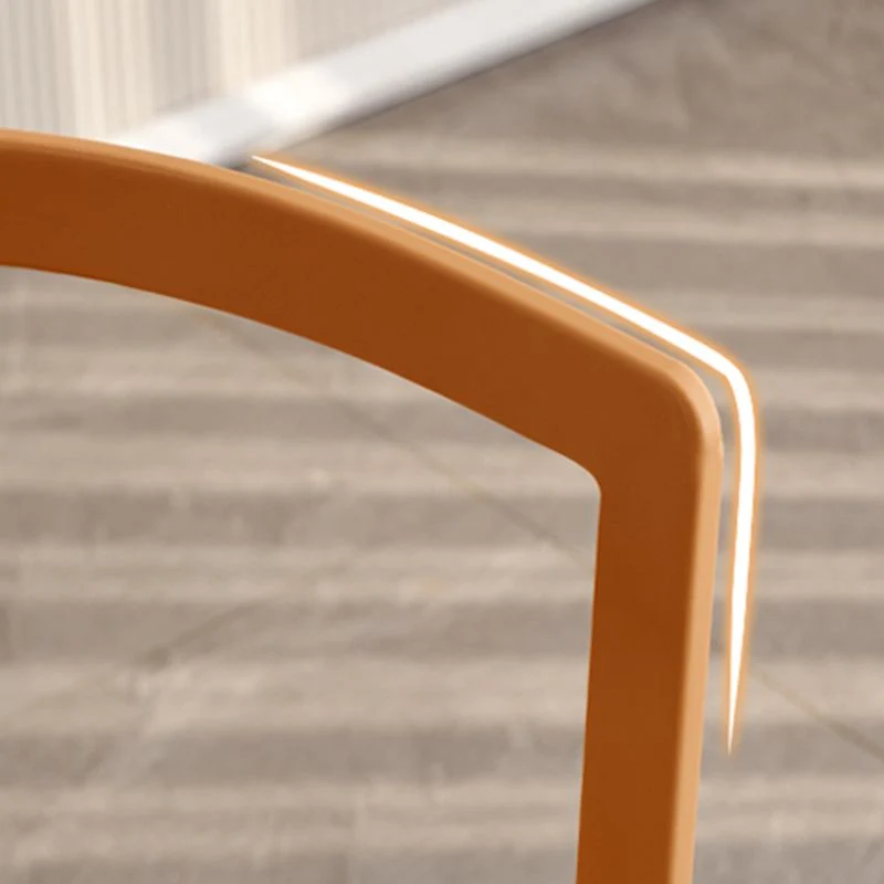 Poltroncina stile moderno con schienale plastica Winsor per interni per sala da pranzo Clearhalo