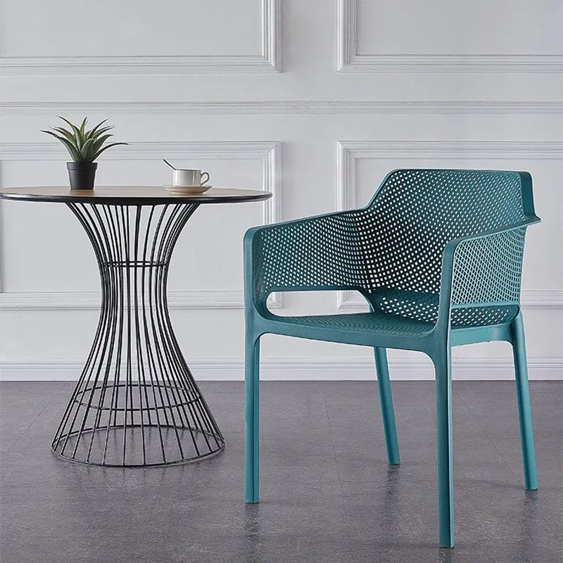 Poltroncine da pranzo contemporanee impilabili con gambe plastica Clearhalo