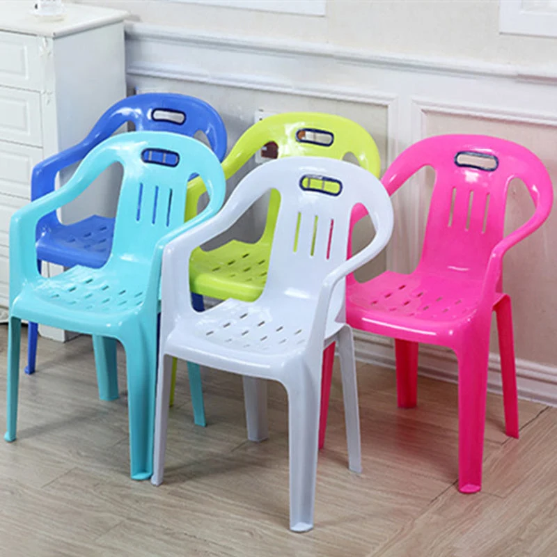 Poltrone da pranzo impilabili stile minimalista Sedia laterale da pranzo con schienale doghe plastica per la casa Clearhalo