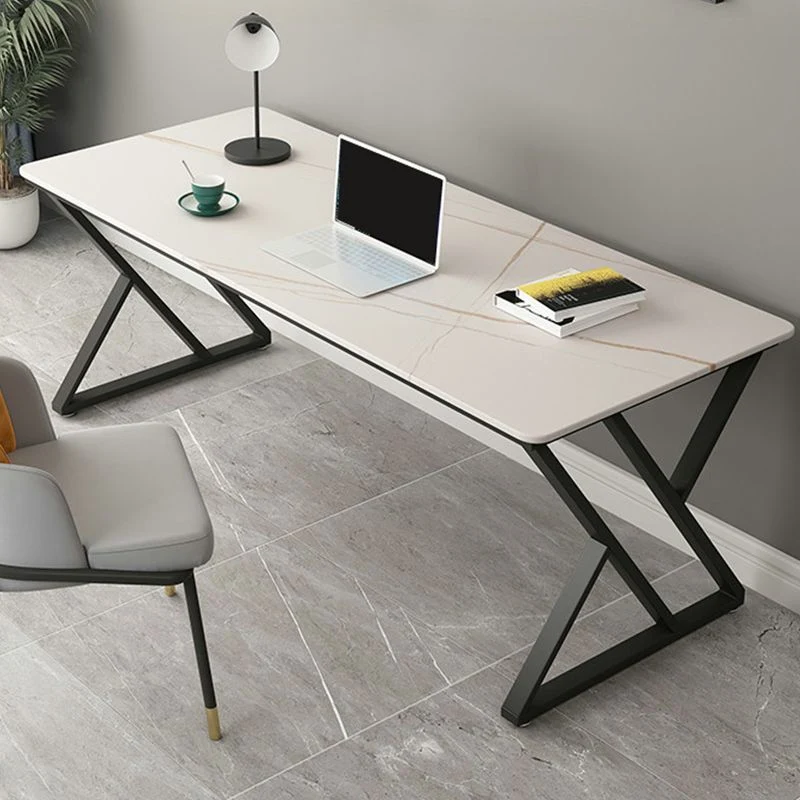 Scrivania curva moderna con cavalletto bianco e gambe metallo Clearhalo