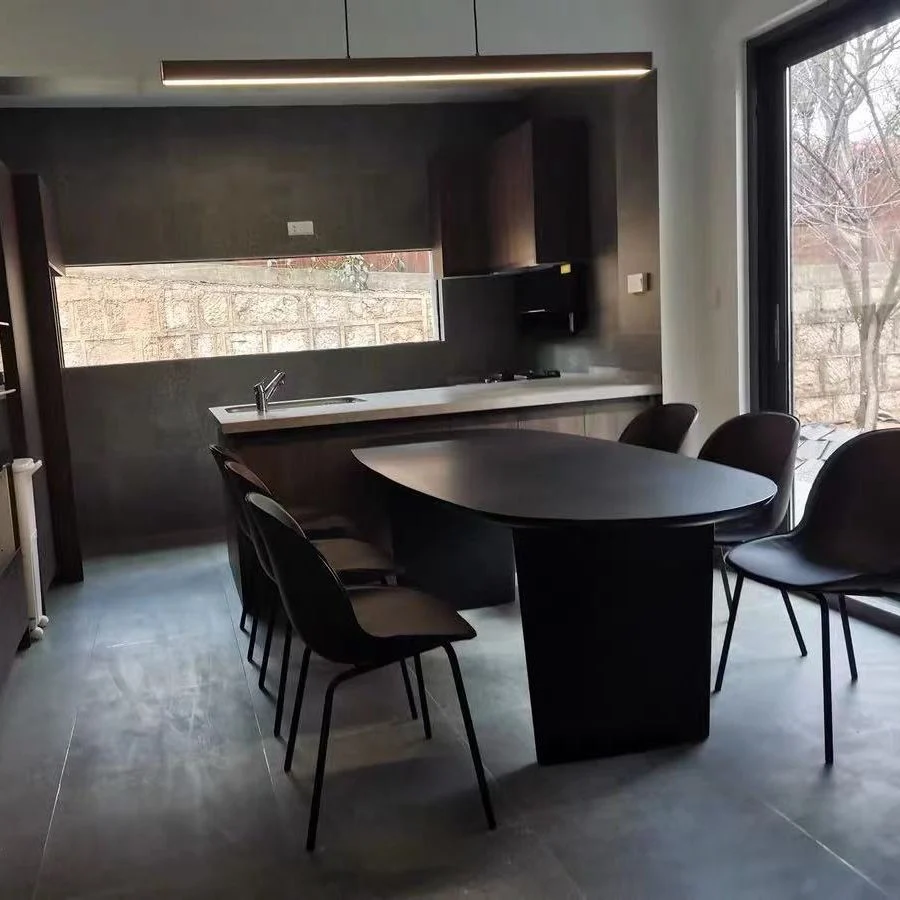 Scrivania moderna da 29" H. Scrivania da ufficio ovale legno massello nero Clearhalo