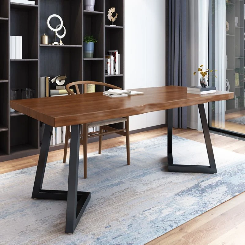 Scrivania da ufficio industriale rettangolare con gambe metallo. Scrivania legno massello Clearhalo