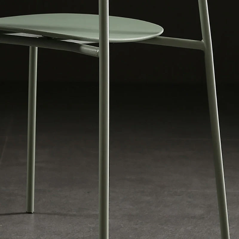 Sedia da cucina industriale senza braccioli Sedia da interno plastica con schienale aperto e base metallo Clearhalo