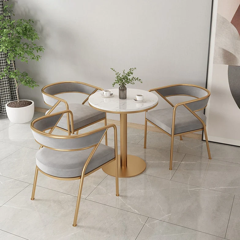 Sedia Glam per sala da pranzo Poltrona velluto con gambe dorate e imbottitura Clearhalo