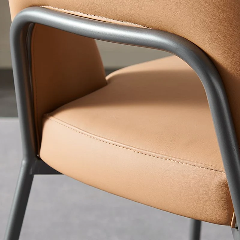 Sedia laterale con schienale aperto per la casa Sedia da pranzo moderna ecopelle con gambe nere Clearhalo
