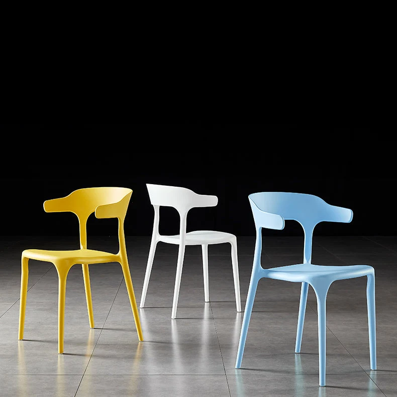 Sedia laterale contemporanea impilabile da pranzo Sedie senza braccioli plastica colorata per sala da pranzo Clearhalo