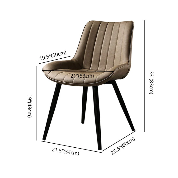 Sedia laterale dal design moderno ecopelle con 4 gambe metallo con finitura nera, sedia senza braccioli con schienale mass...