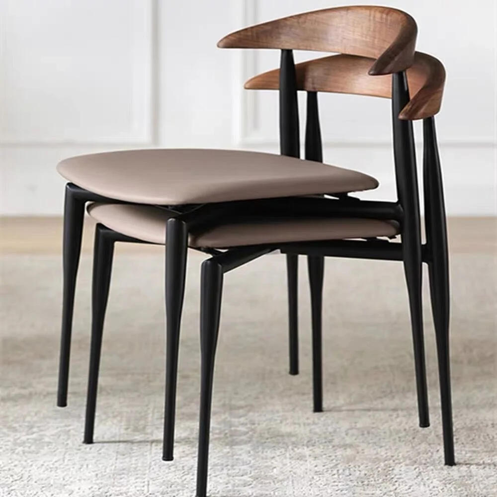 Sedia laterale industriale metallo con gambe nere Sedia da pranzo per interni con finitura metallizzata Clearhalo