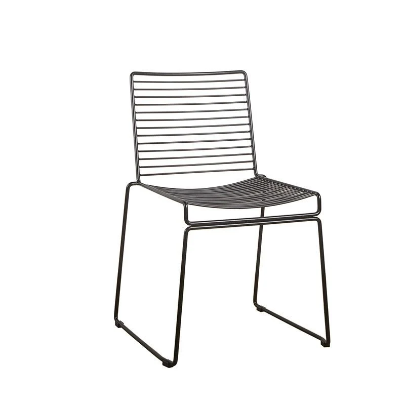 Sedia laterale metallo stile moderno con schienale scaletta per uso nel patio Clearhalo
