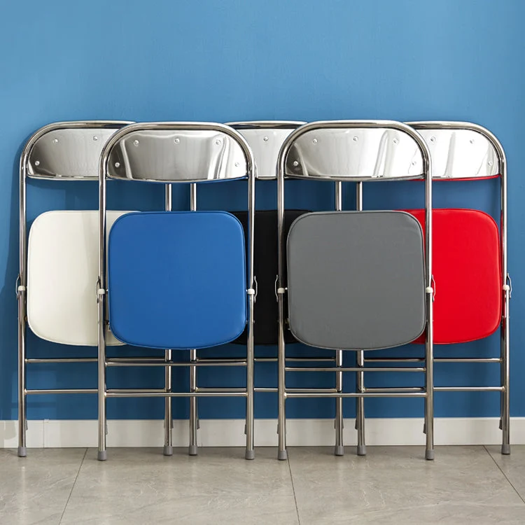 Sedia laterale moderna metallo per interni ed esterni. Sedia laterale da pranzo imbottita con schienale aperto e senza bra...