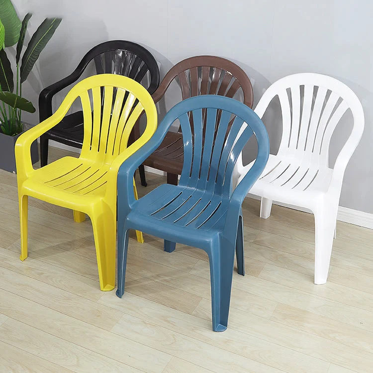 Sedia laterale moderna plastica con braccioli Windsor e schienale impilabile per uso domestico Clearhalo