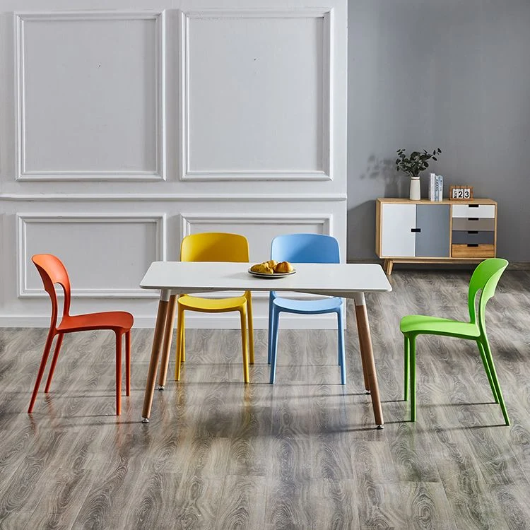 Sedia laterale moderna plastica per la casa, impilabile, sedia da pranzo senza braccioli con schienale aperto Clearhalo