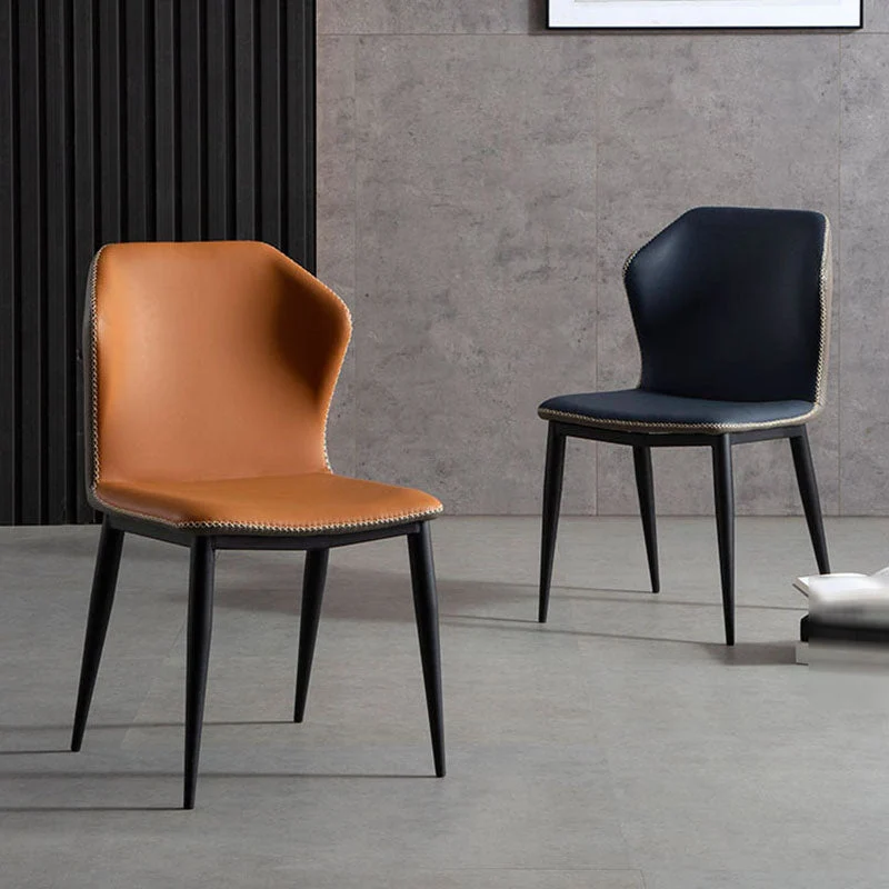 Sedia laterale moderna senza braccioli con schienale curvo pelle con finitura opaca per sala da pranzo Clearhalo