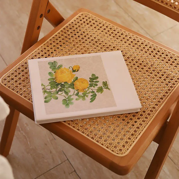 Sedia laterale pieghevole da pranzo minimalista legno massello con apertura sullo schienale Clearhalo
