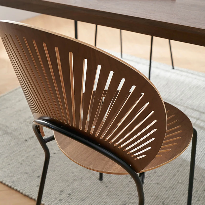 Sedia laterale da pranzo legno stile industriale Sedia laterale da pranzo con schienale aperto Clearhalo