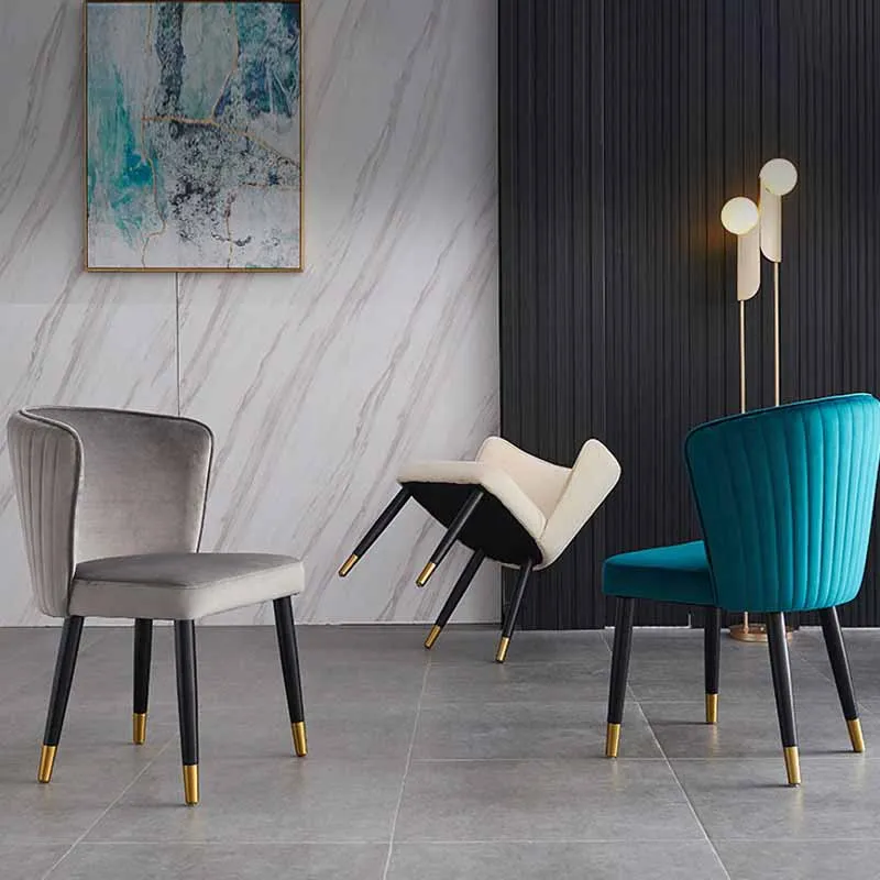 Sedia laterale scandinava per interni Sedia da sala da pranzo con schienale alto imbottita legno Clearhalo