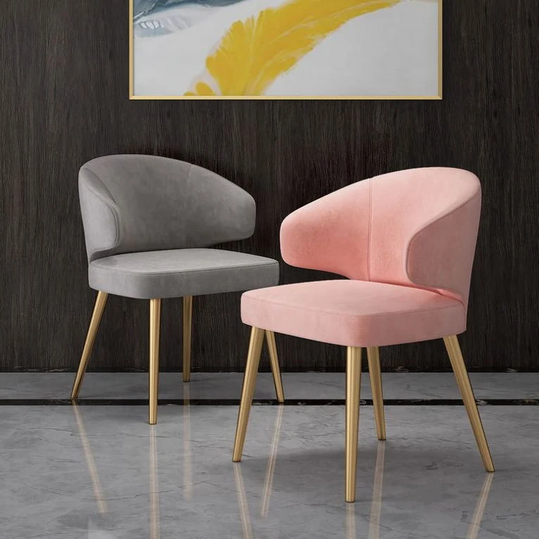 Sedia laterale tessuto stile glam con bracciolo Wingback con gambe dorate Clearhalo