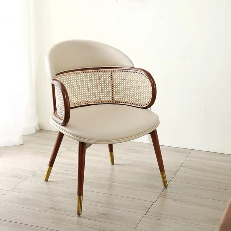 Sedia lino con struttura legno massello e braccioli inclusi. Sedia per soggiorno Clearhalo